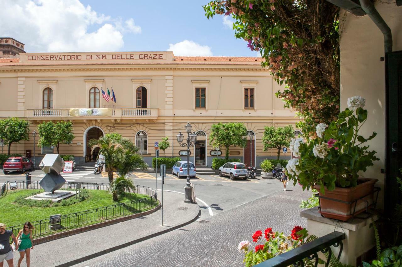 Villa Elisa Holiday Home Sorrent Exterior foto